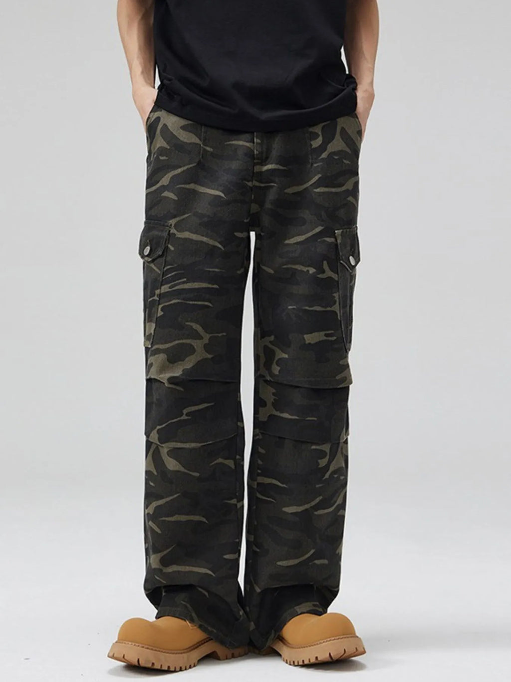 The District Cargo Jean-The Calma Edit